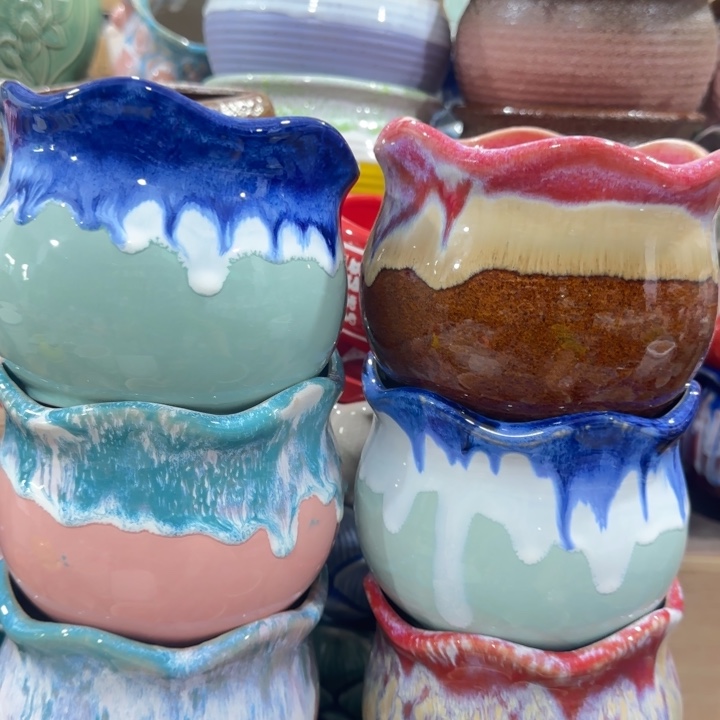 凑9块包邮，有孔，陶瓷花盆