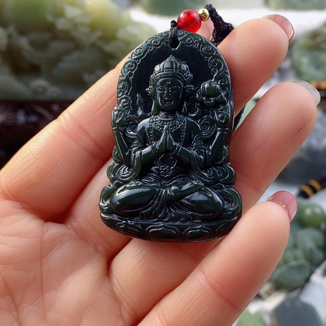 和田玉（糖玉）颈饰未镶嵌