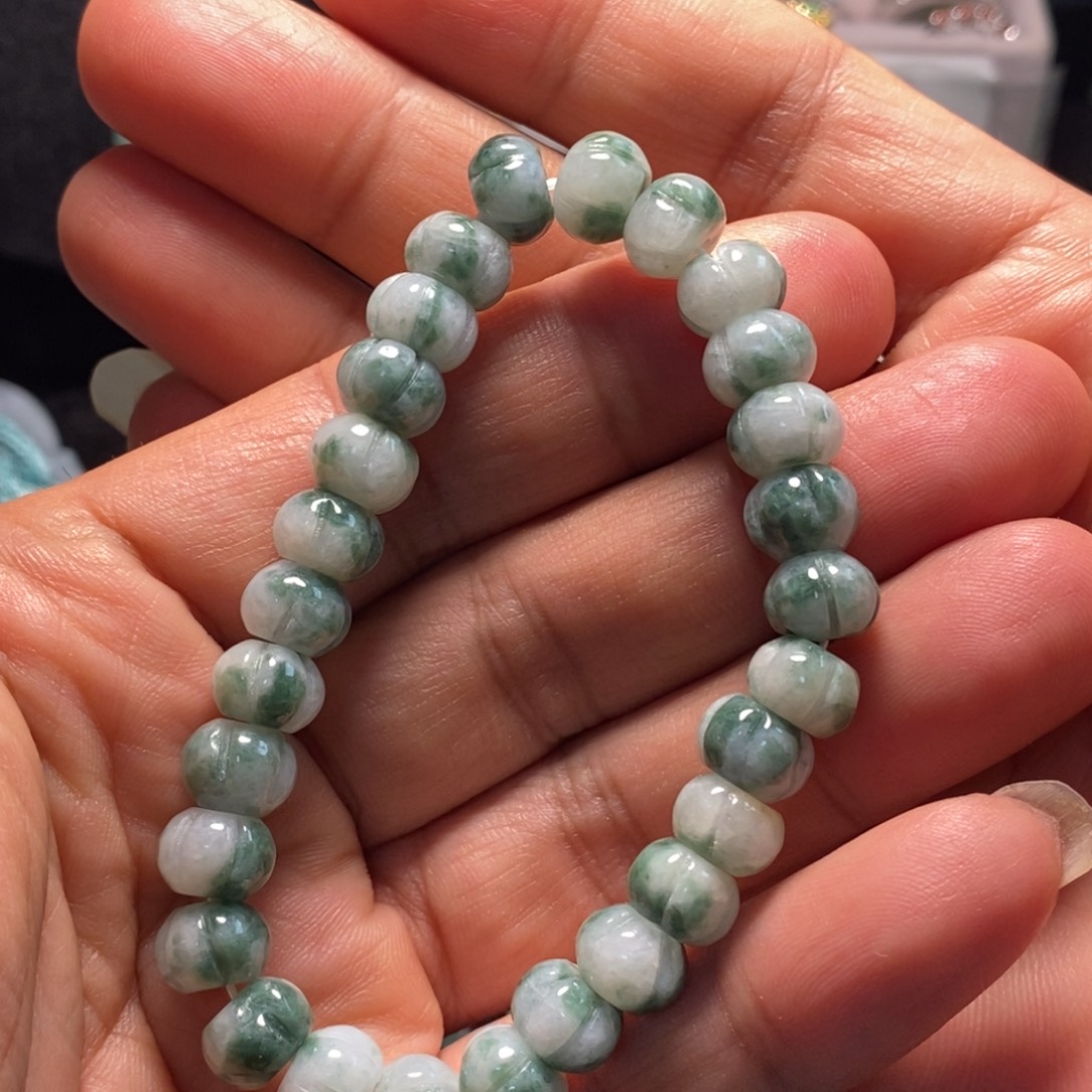 翡翠未镶嵌颈饰天然缅甸翡翠A货飘花手串