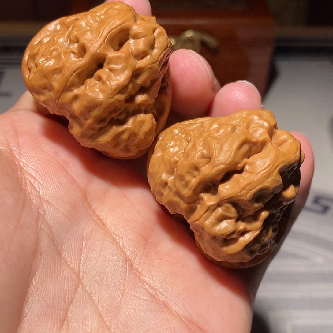 把件文玩核桃005延庆三角蛤蟆头子40+45尺