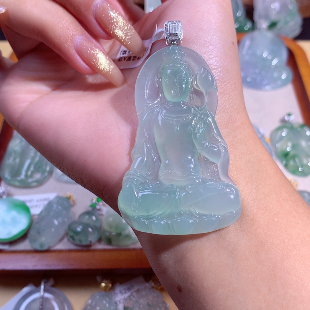 翡翠吊坠(不含链)18K金镶嵌