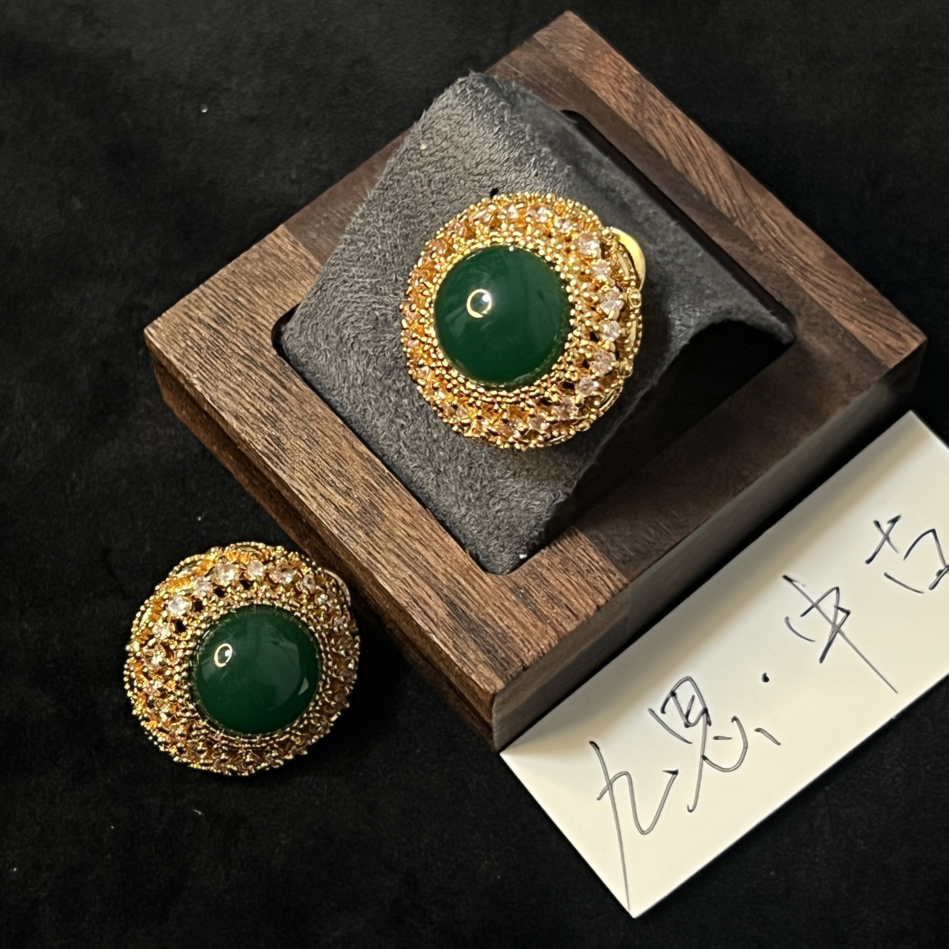 铜合金琉璃耳饰 蛋面轻奢通勤百搭耳钉多样性发一5mm