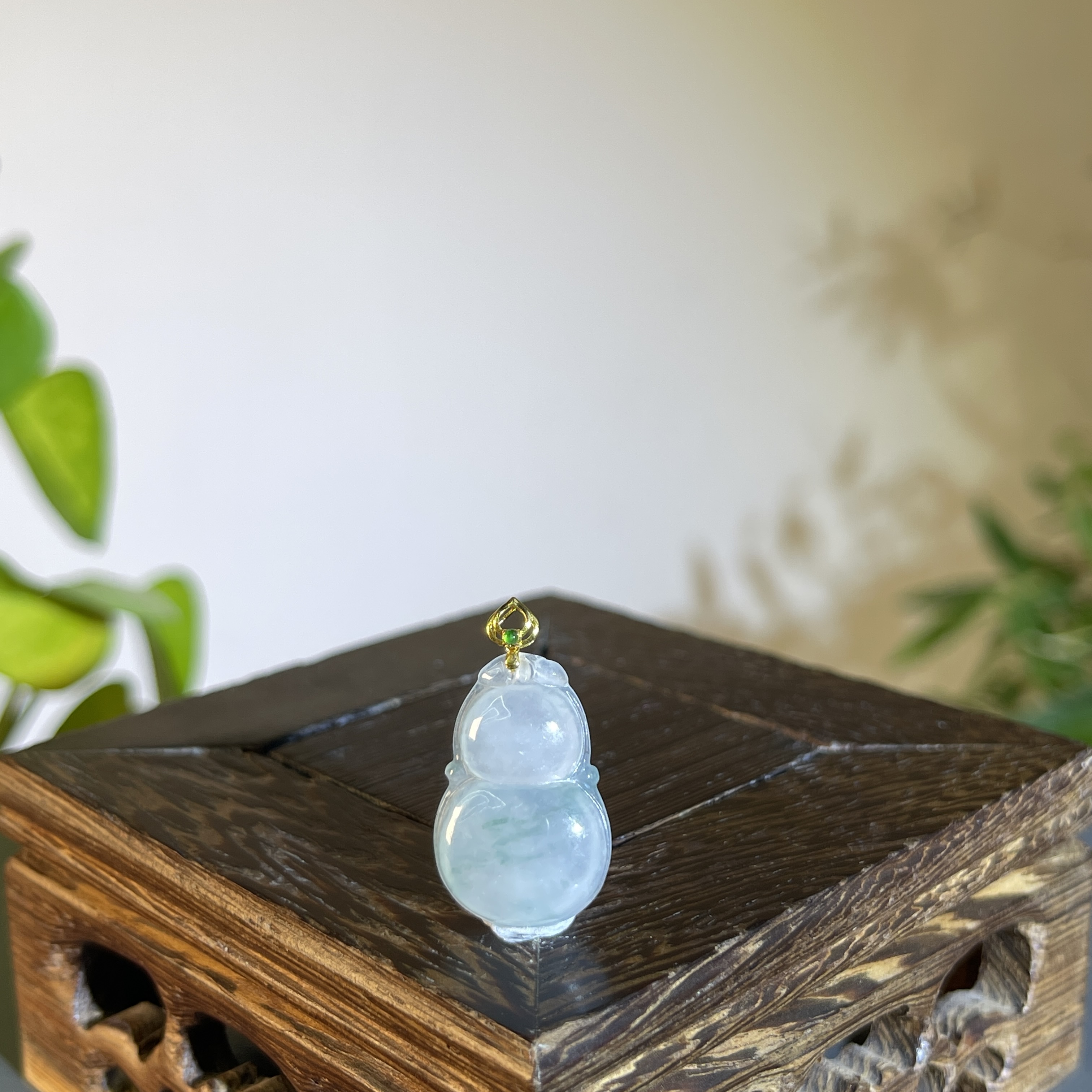 JTB03-08 天然缅甸A货翡翠 18K扣葫芦