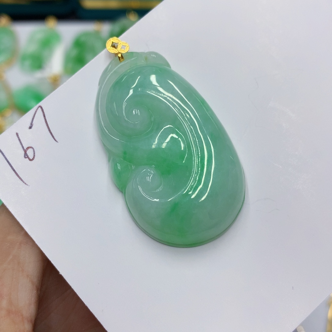 翡翠颈饰18K金镶嵌翡翠