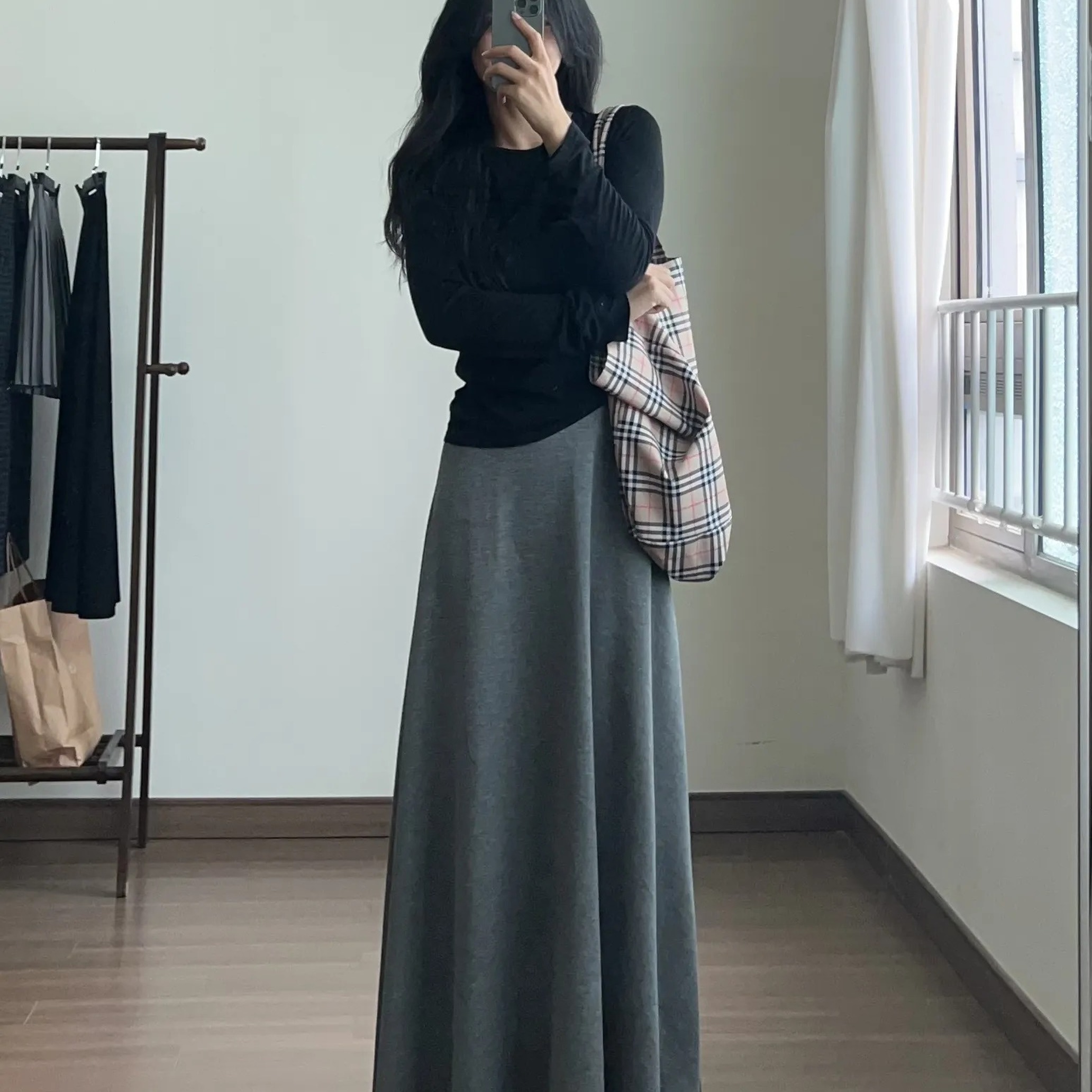 加绒加厚秋冬A字黑色半身裙爆款伞裙新款显瘦垂感百搭长裙子