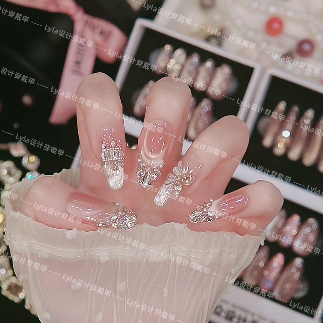 【金灵之冕】纯手工穿戴美甲猫眼光疗立体锆石钻爆闪显白气质高级感