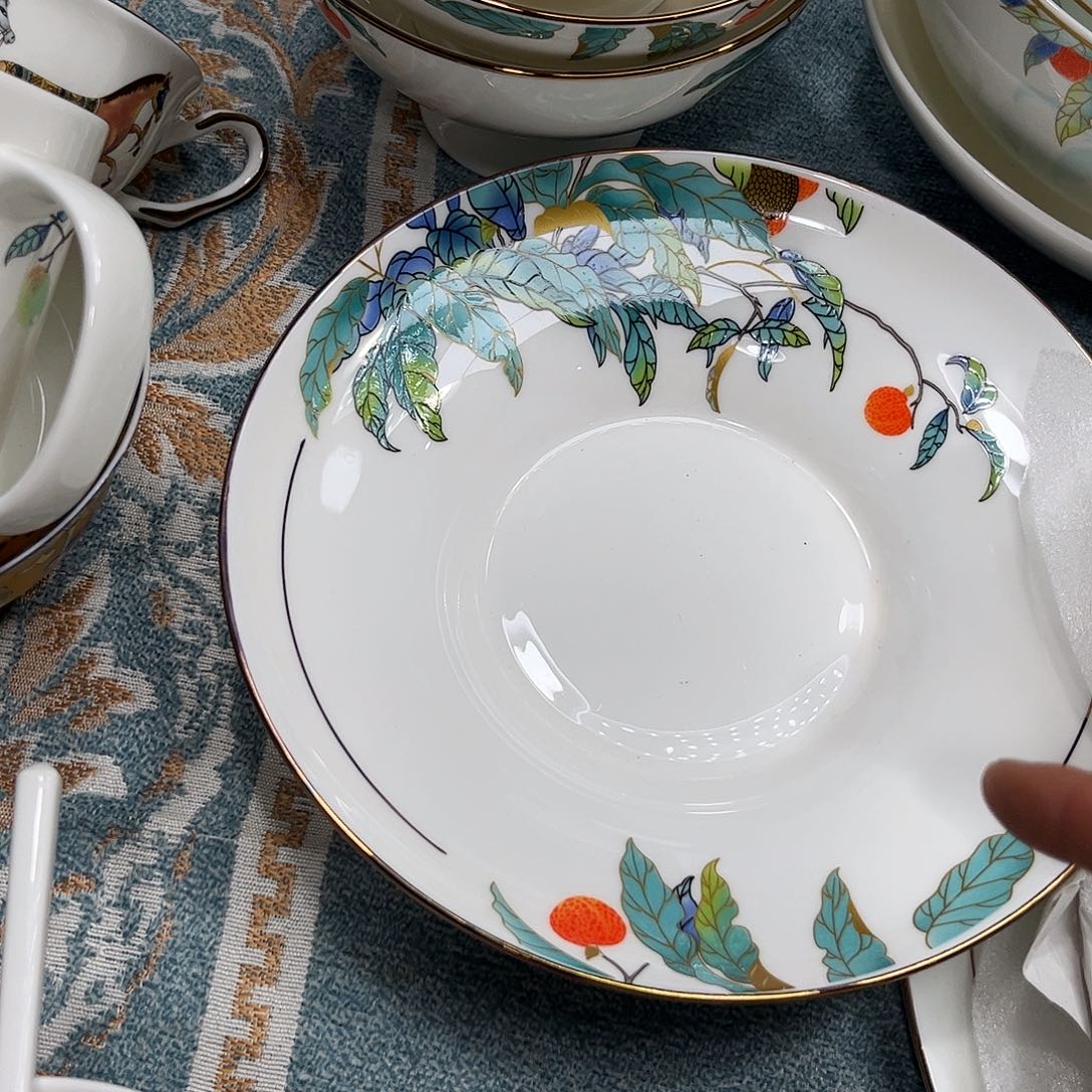 瓷片荔枝草帽深盘两个