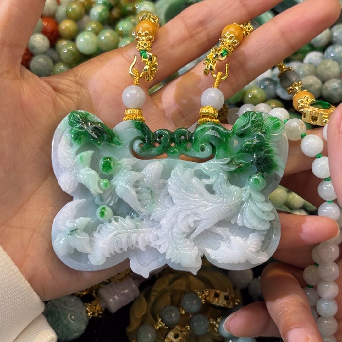 翡翠颈饰未镶嵌待编款