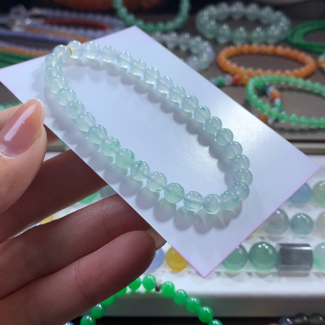 翡翠未镶嵌手链木那冰蓝底飘花卡5.8