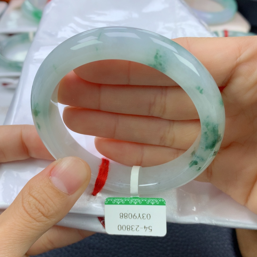 翡翠手镯未镶嵌54.9正