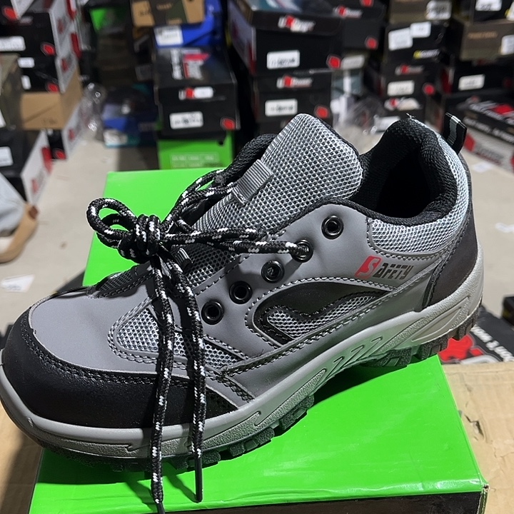 38码，编号529微瑕介意勿拍鞋