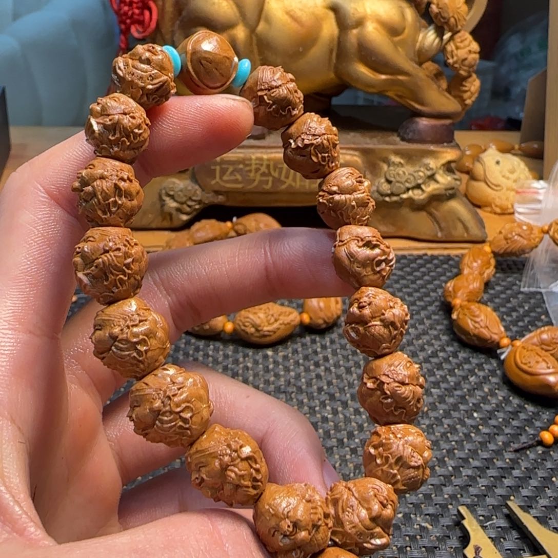 橄榄核手串/手链荷叶财神龙纹