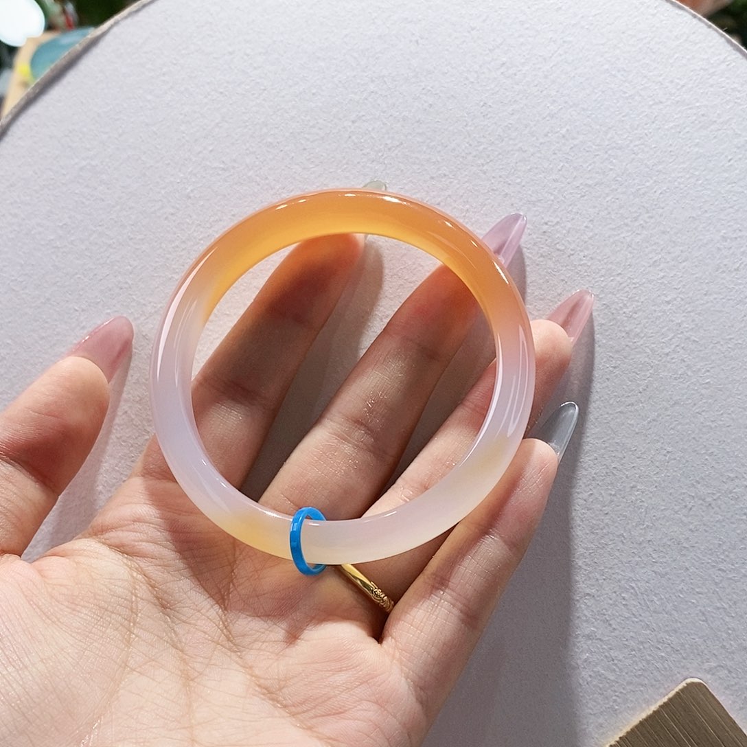 玛瑙/玉髓手镯未镶嵌59.4