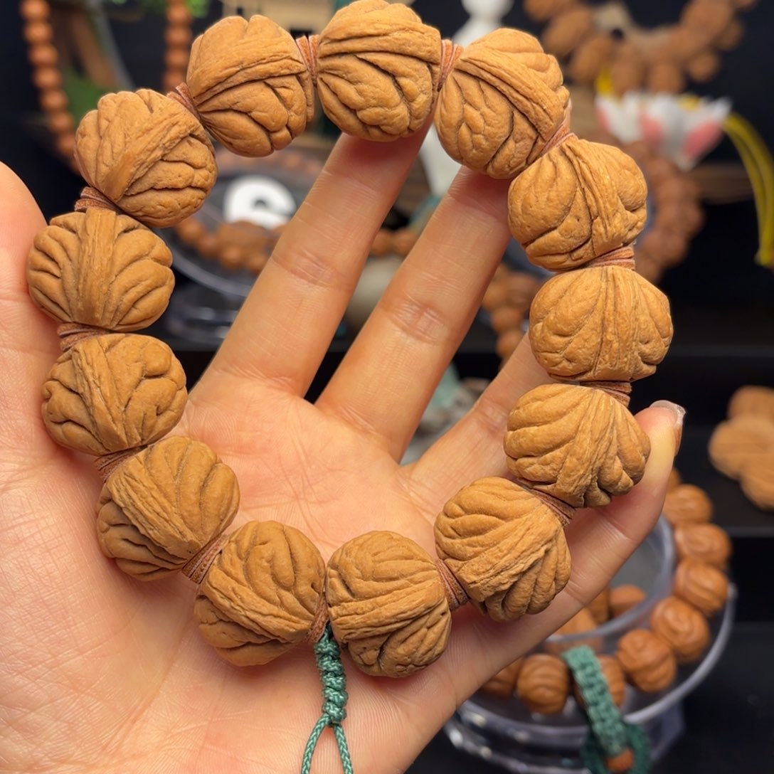 桃核吊坠霸王龙23尺寸