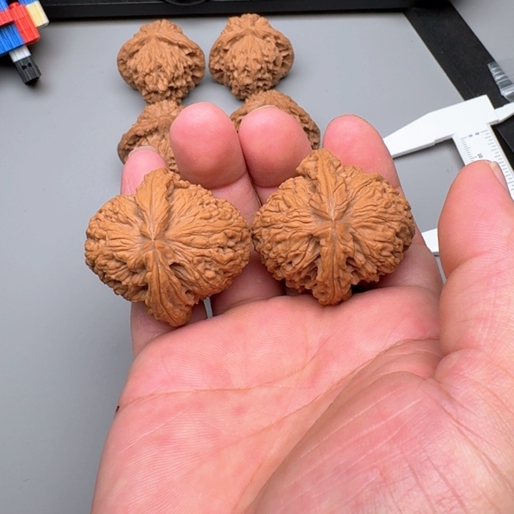 文玩核桃把件南疆石