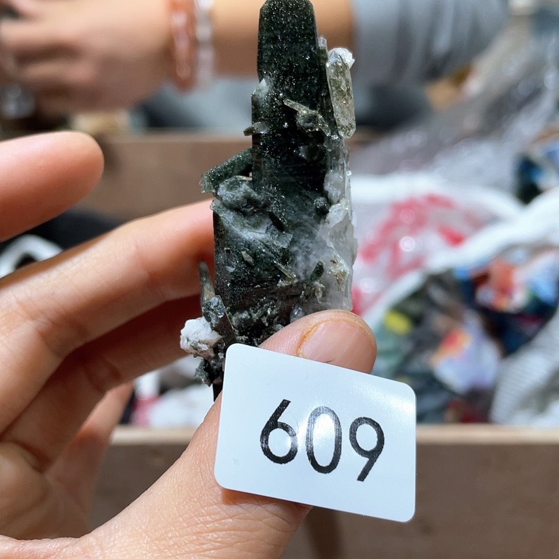 水晶摆件…..未镶嵌