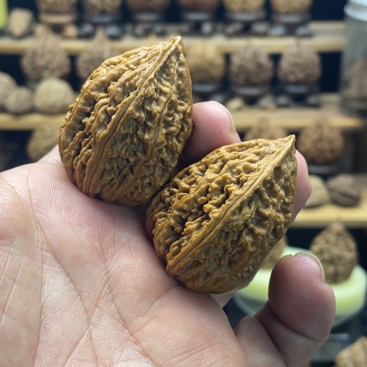 桃核把件东北核桃