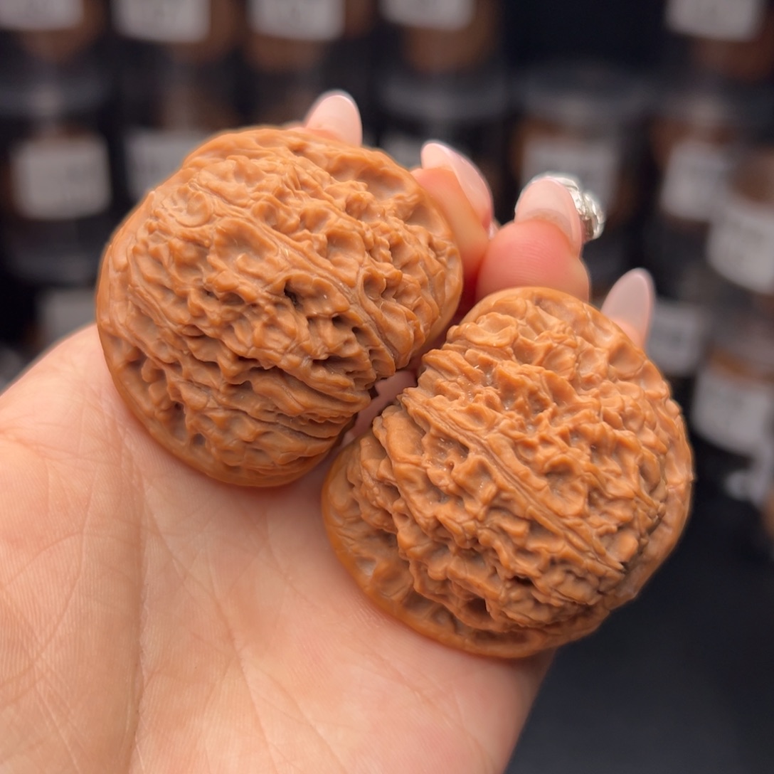 文玩核桃吊坠༺****南蒋石