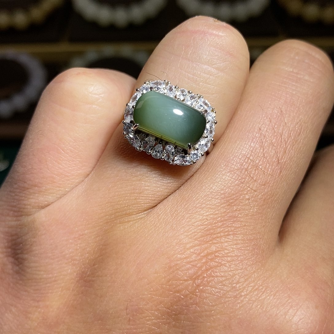 【闪购商品】银S925镶嵌戒指和田玉（碧玉）