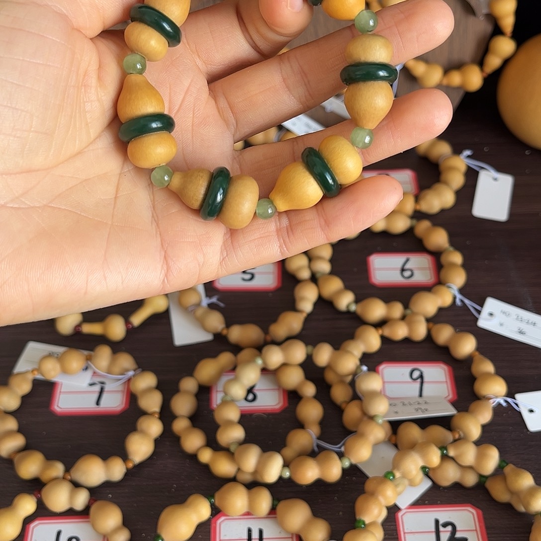 ****一大叶紫檀（黑酸枝木类）