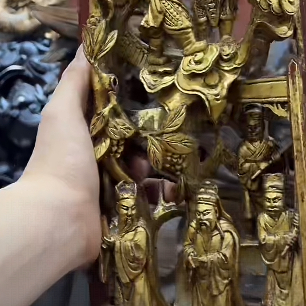 老木雕金漆花板一块