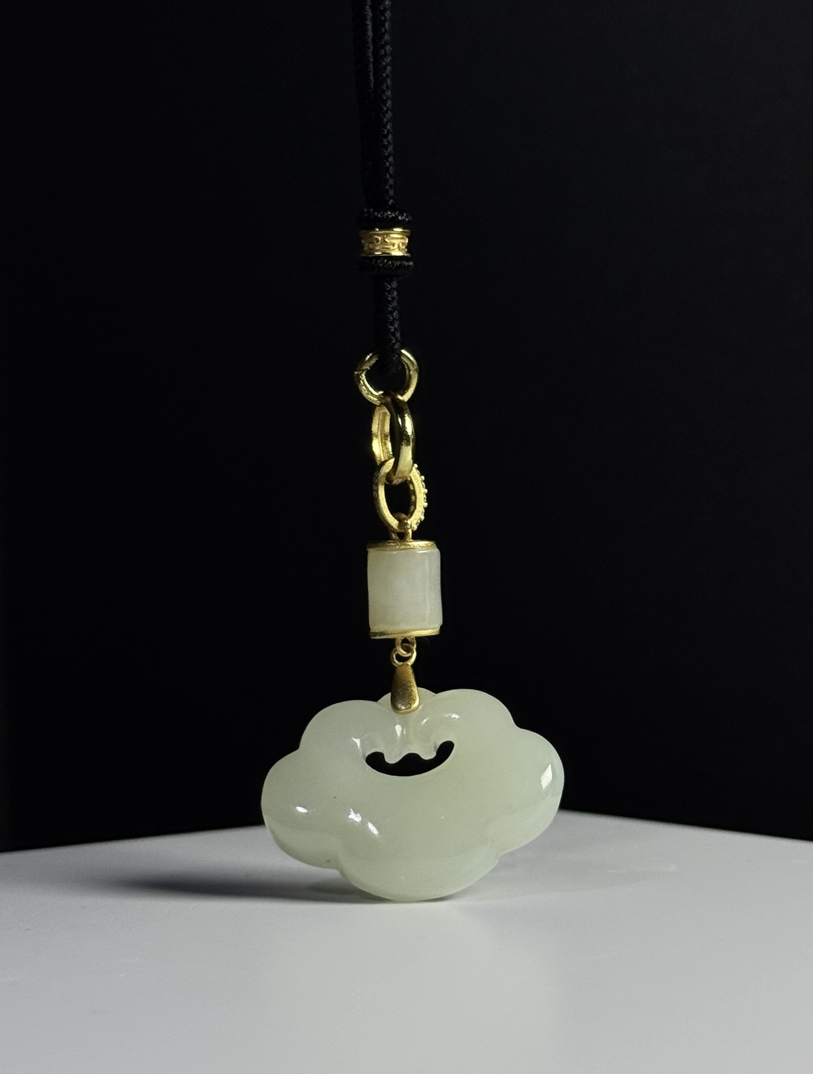 和田玉 晴水 如意锁 吊坠 （赠绳）