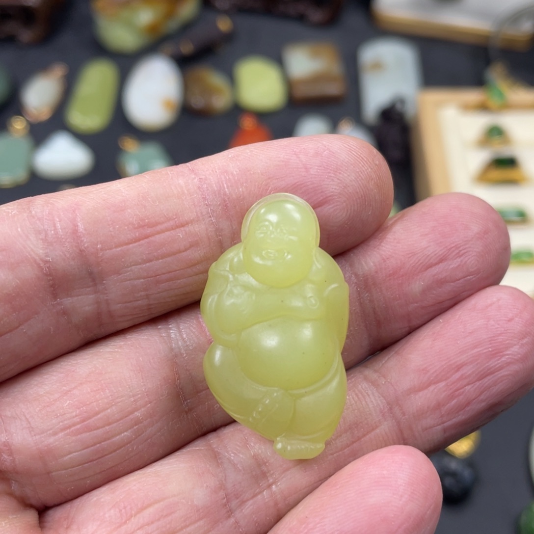 清***水和田玉未镶嵌颈饰