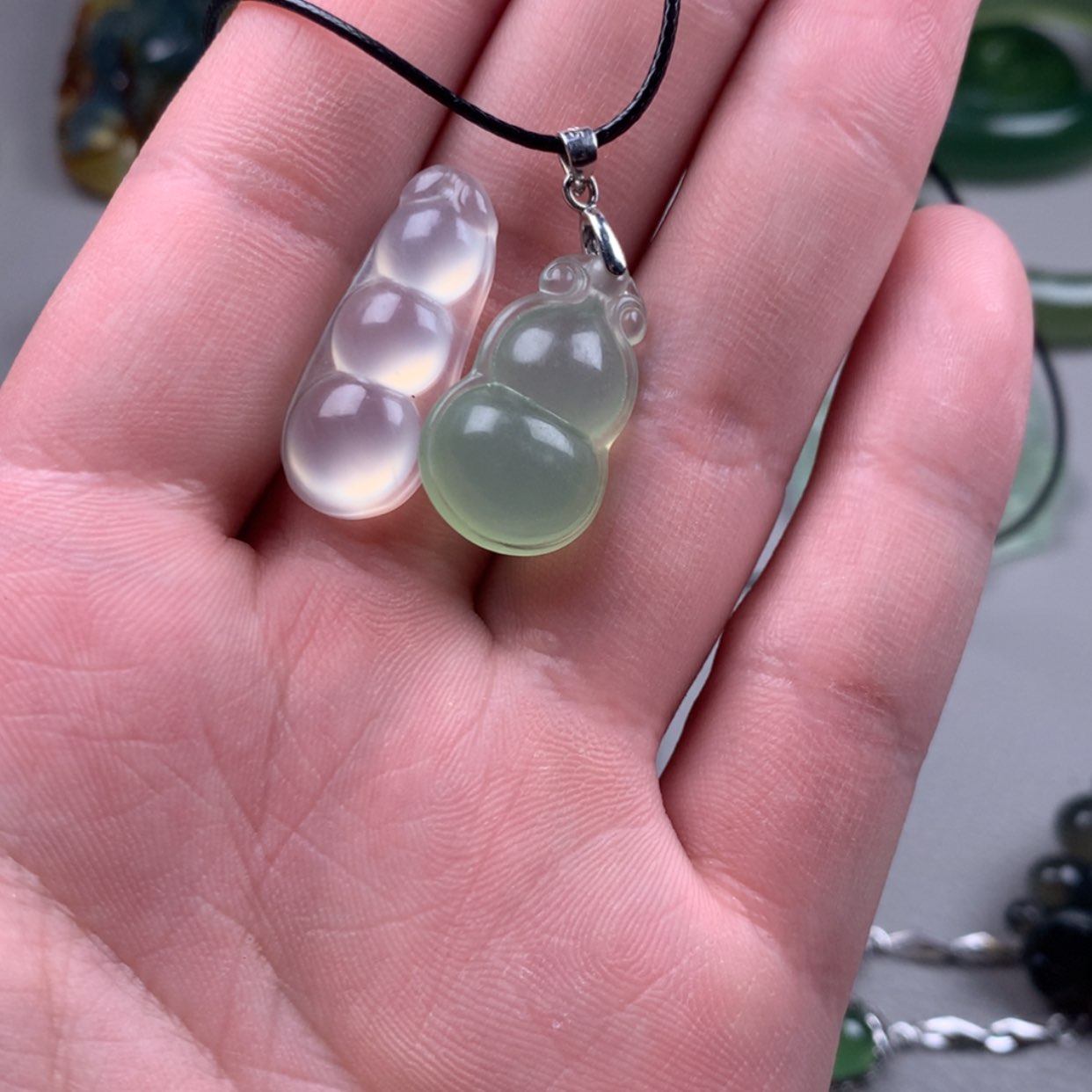 【闪购商品】蛇纹石玉未镶嵌岫玉