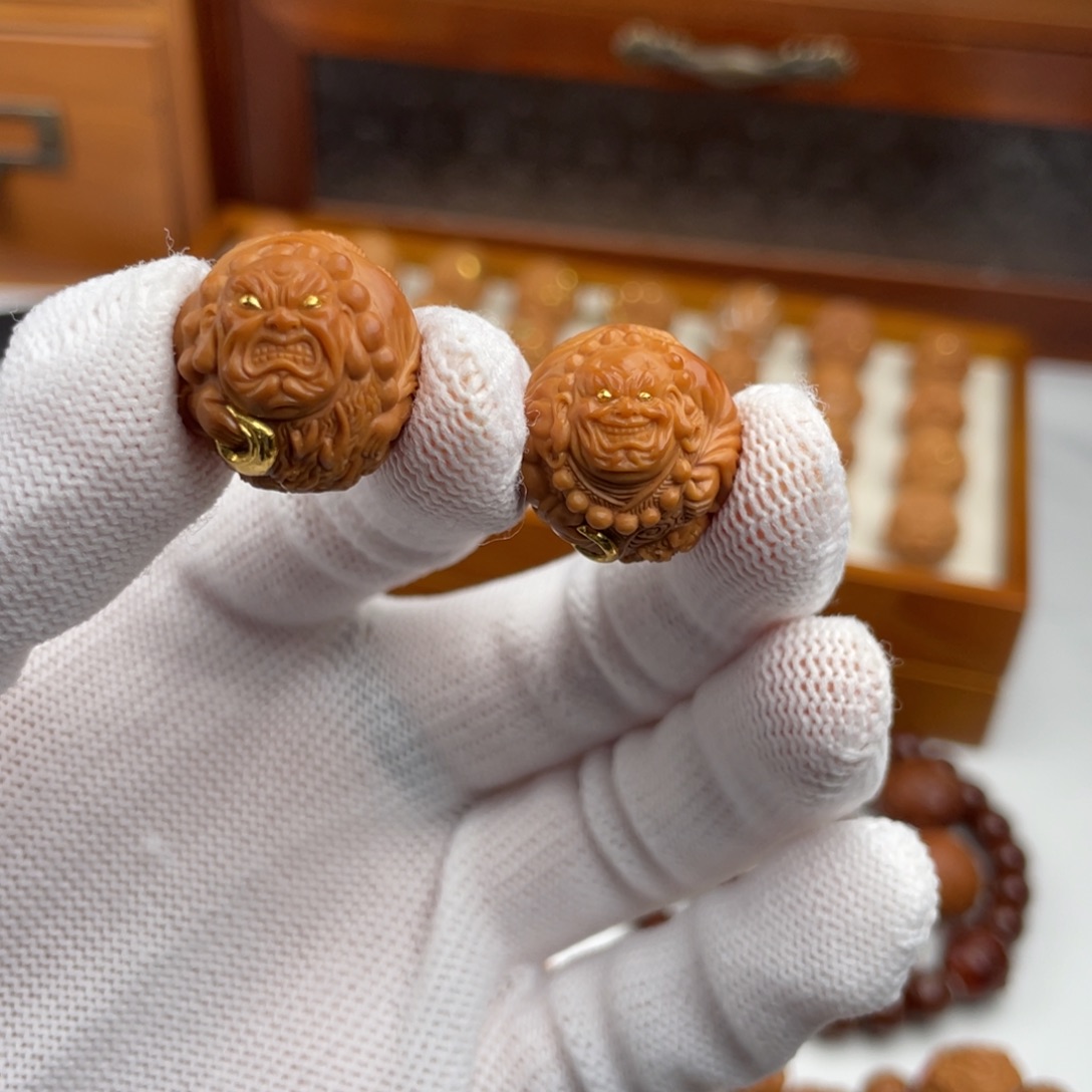 言***午猴头核桃吊坠猴头核桃雕刻