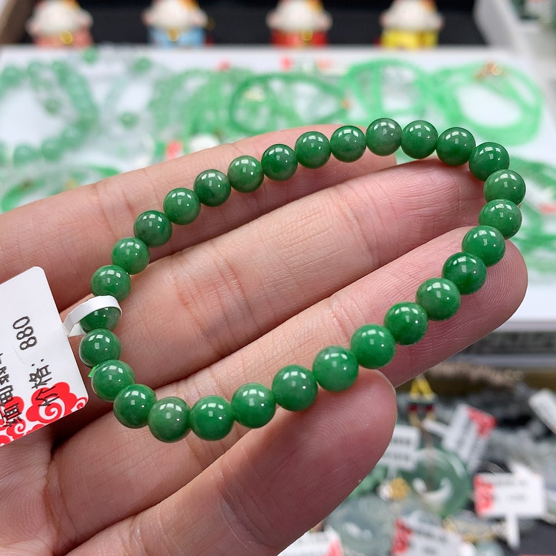 翡翠手链未镶嵌翡翠