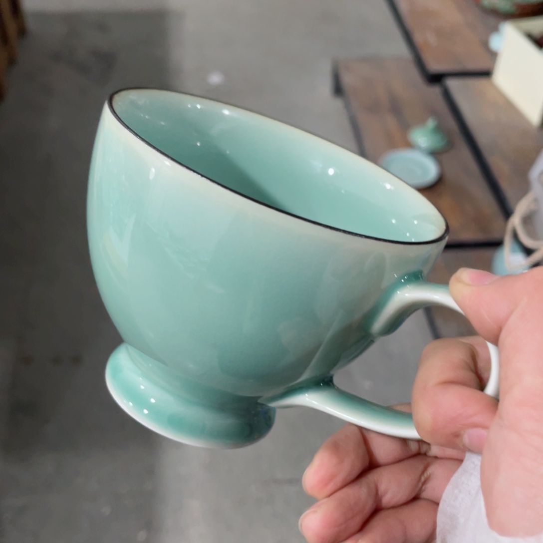 瓷片哈哈哈哈哈哈哈