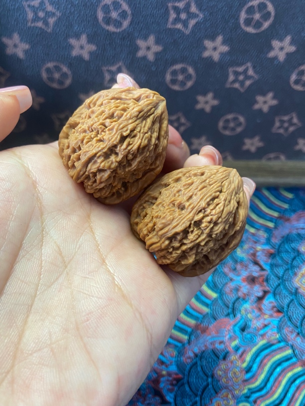 34尺全品南疆石，蚂蚁拉丝纹凹底南疆石，红皮儿南疆，