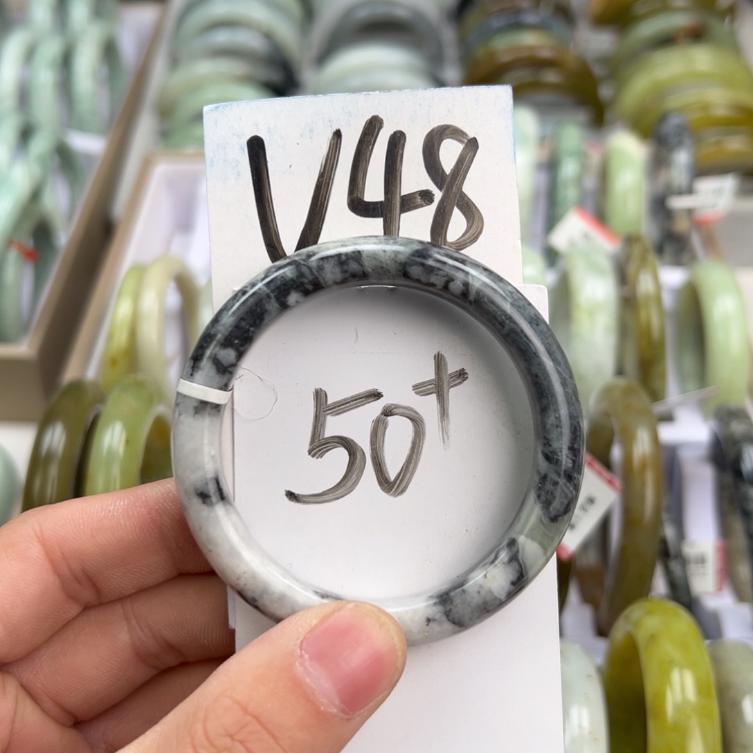 岫玉手镯未镶嵌天然岫玉微瑕