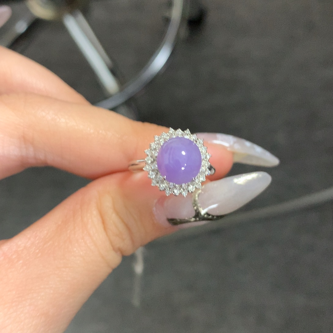 翡翠戒指18K金镶嵌翡翠