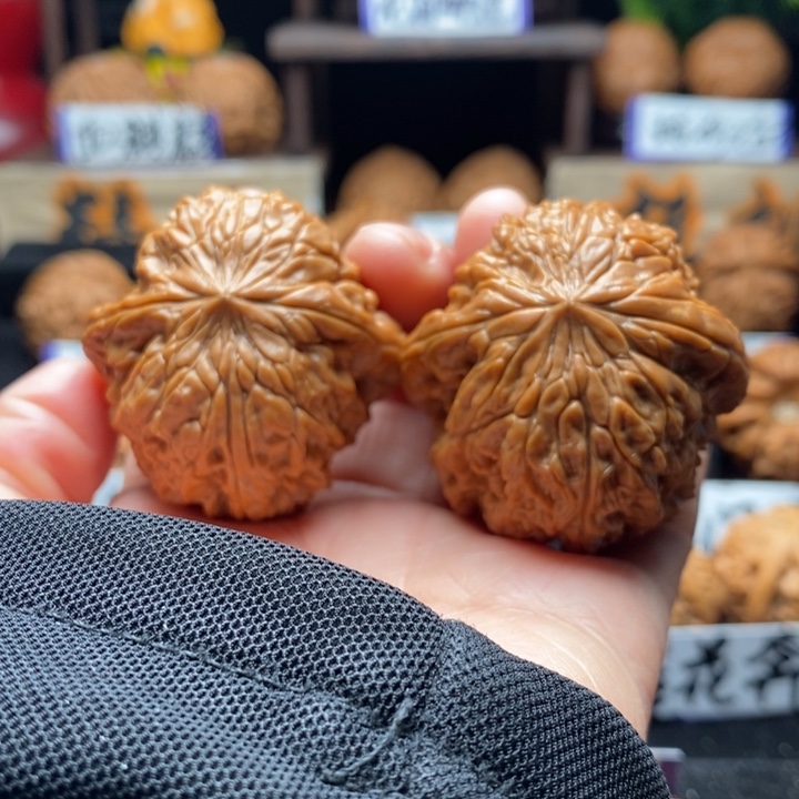 文玩核桃把件7****?暴雪