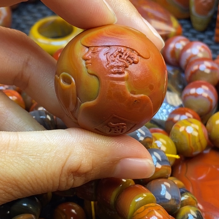 玛瑙/玉髓颈饰未镶嵌你****。