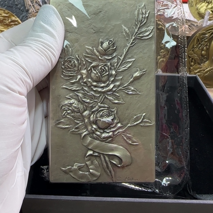 抽***哥其他普通金属玫瑰之梦铜章