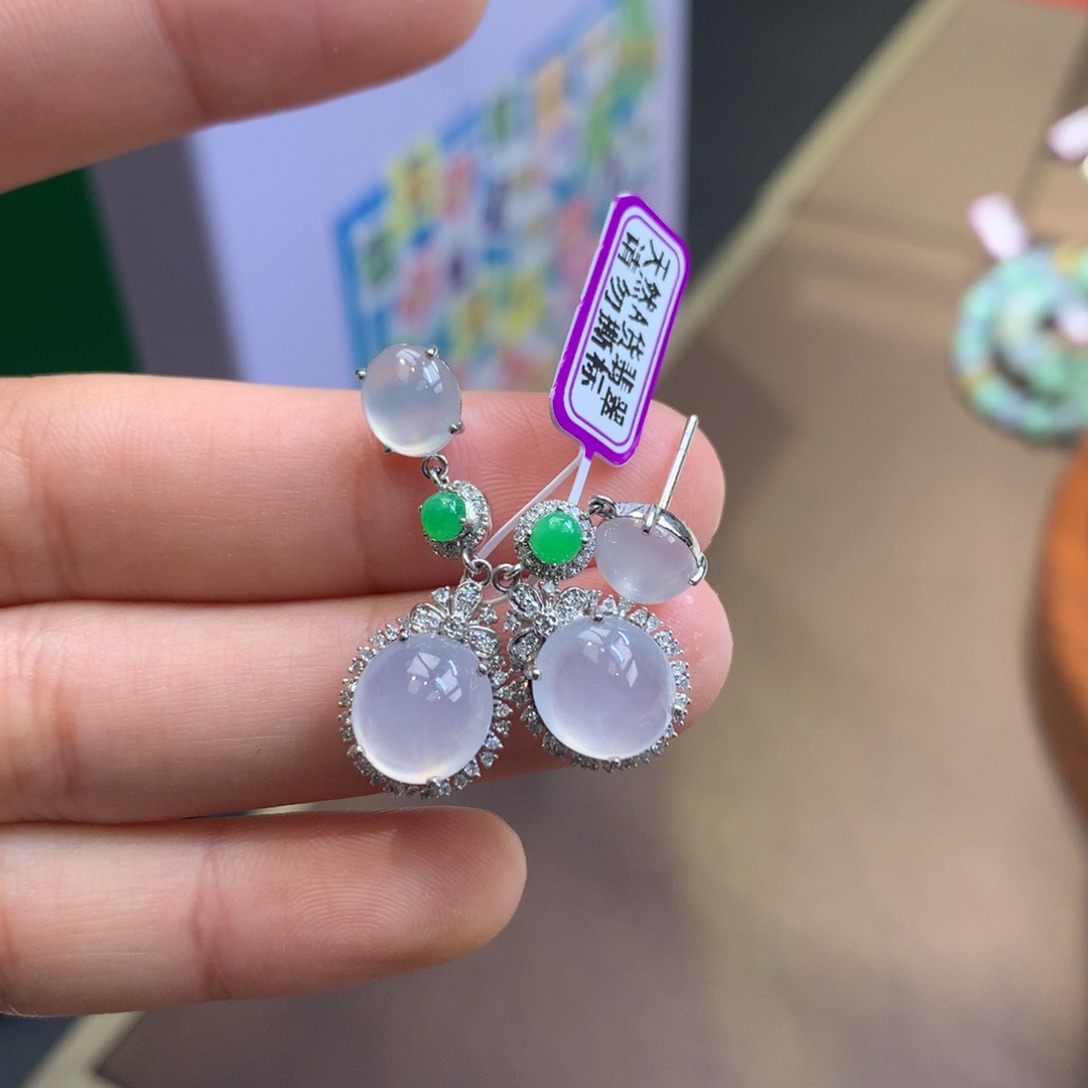 翡翠18K金镶嵌颈饰翡翠