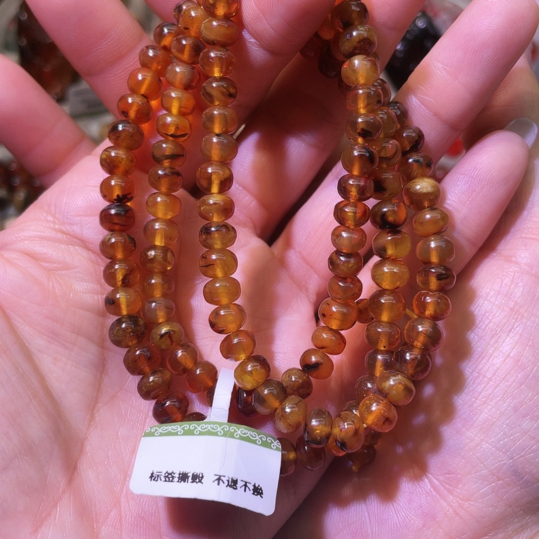 琥珀未镶嵌裸石抚顺琥珀6+