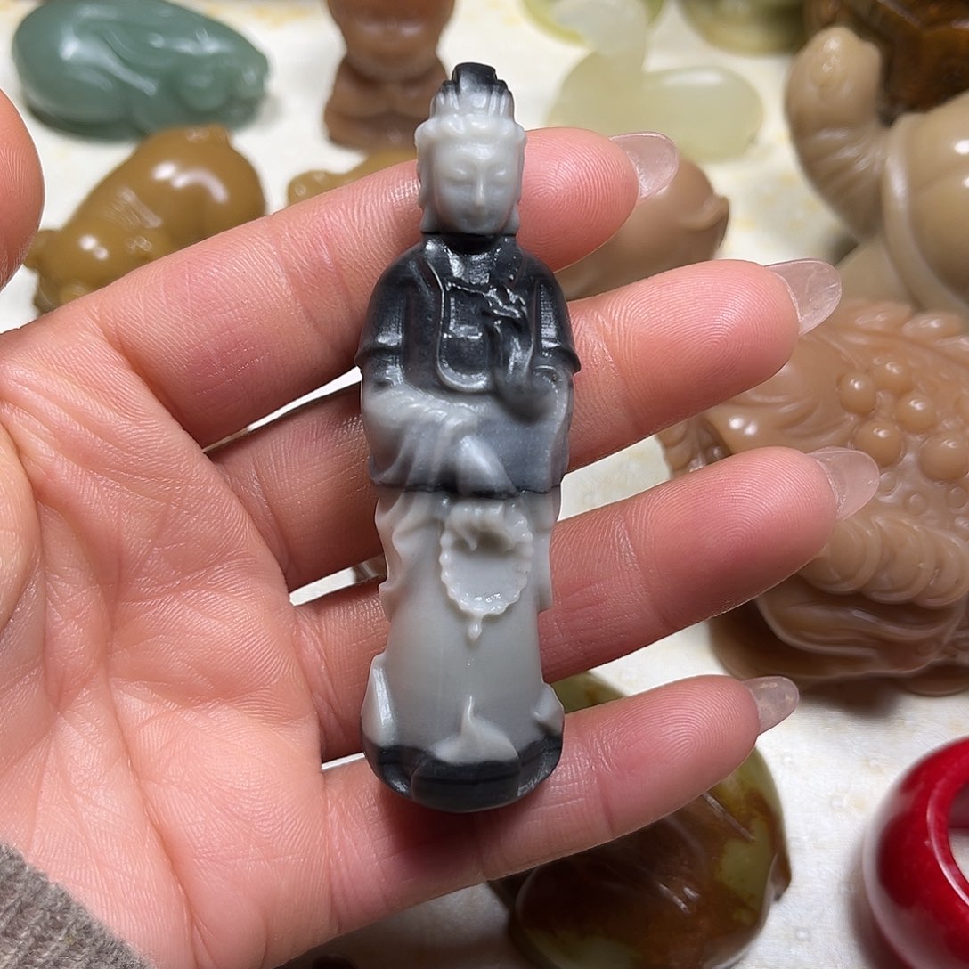 白玉菩提吊坠白玉菩提吊坠