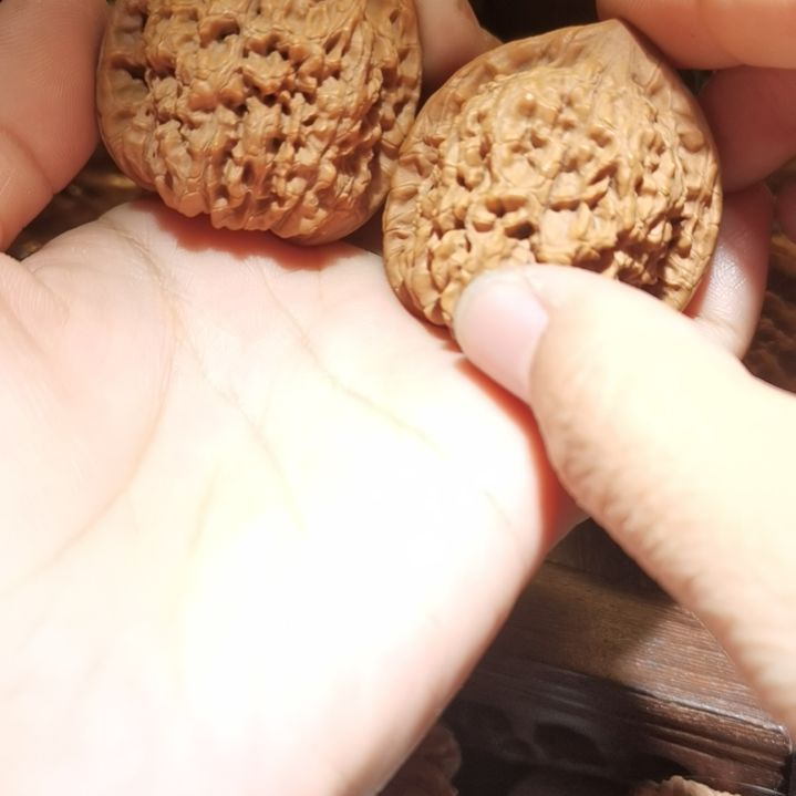 猴头核桃吊坠40官帽