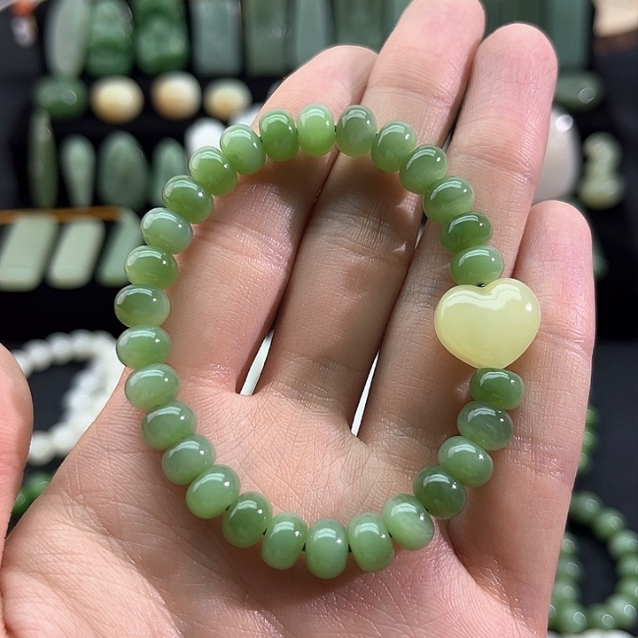 和田玉颈饰未镶嵌养****╲碧玉-手串