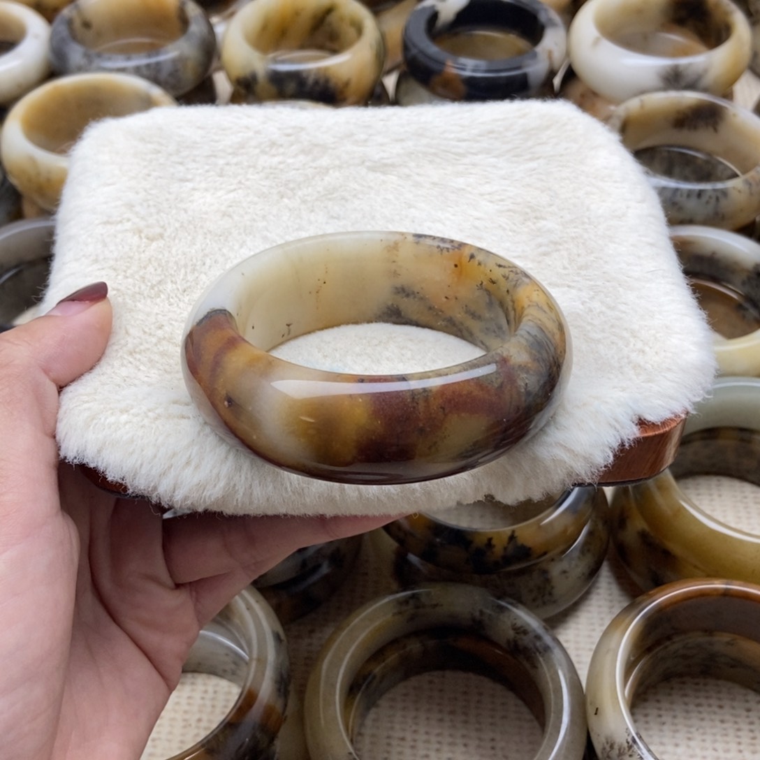 未镶嵌手镯石英质玉60口径福利不退换298米