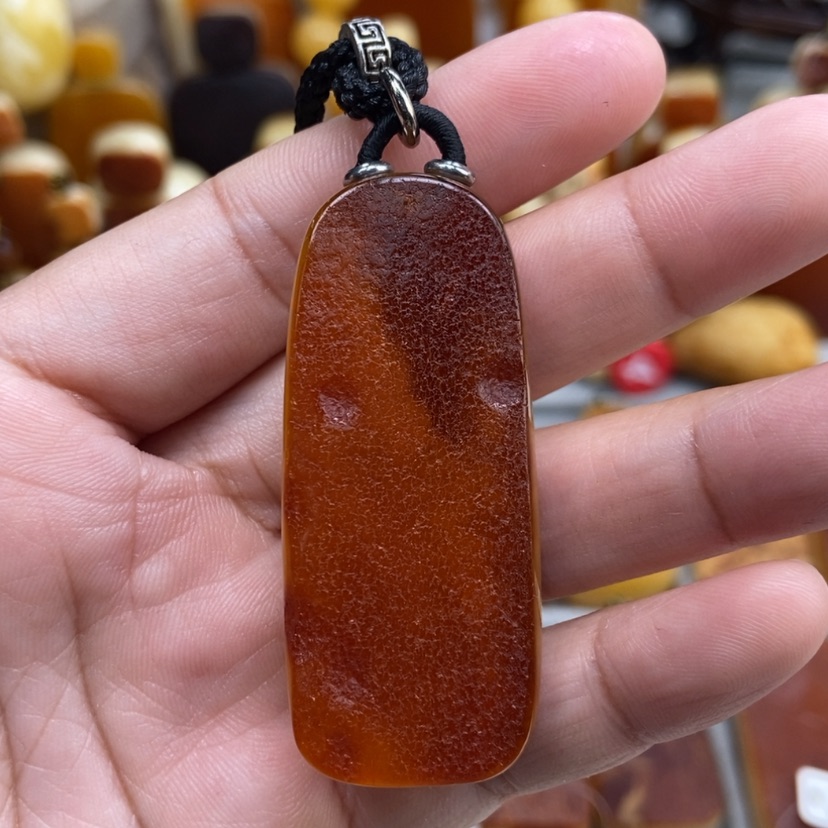 【闪购商品】琥珀颈饰未镶嵌