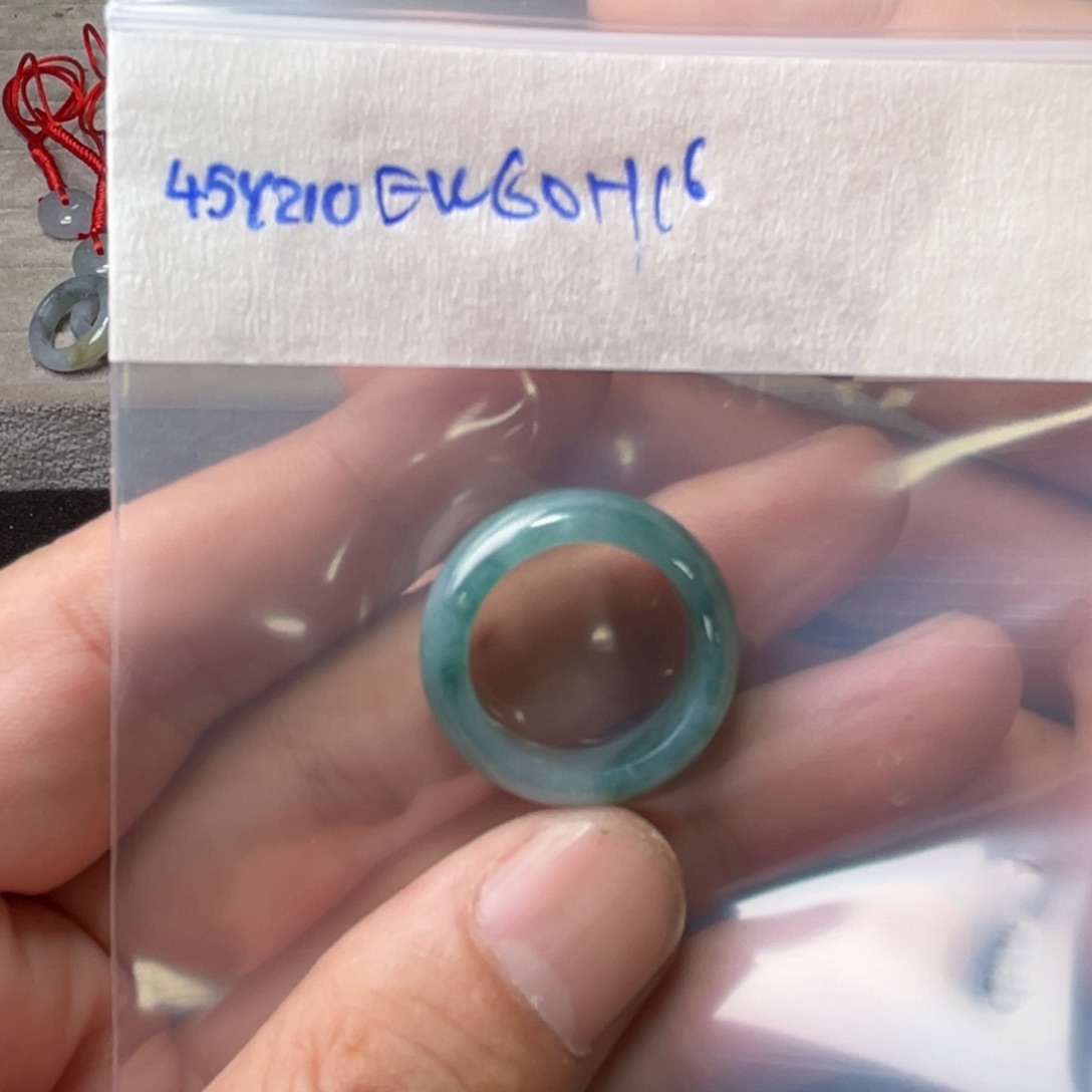 定制翡翠未镶嵌小*怪