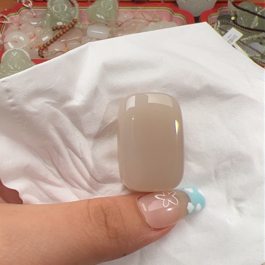 和田玉颈饰未镶嵌我***茄