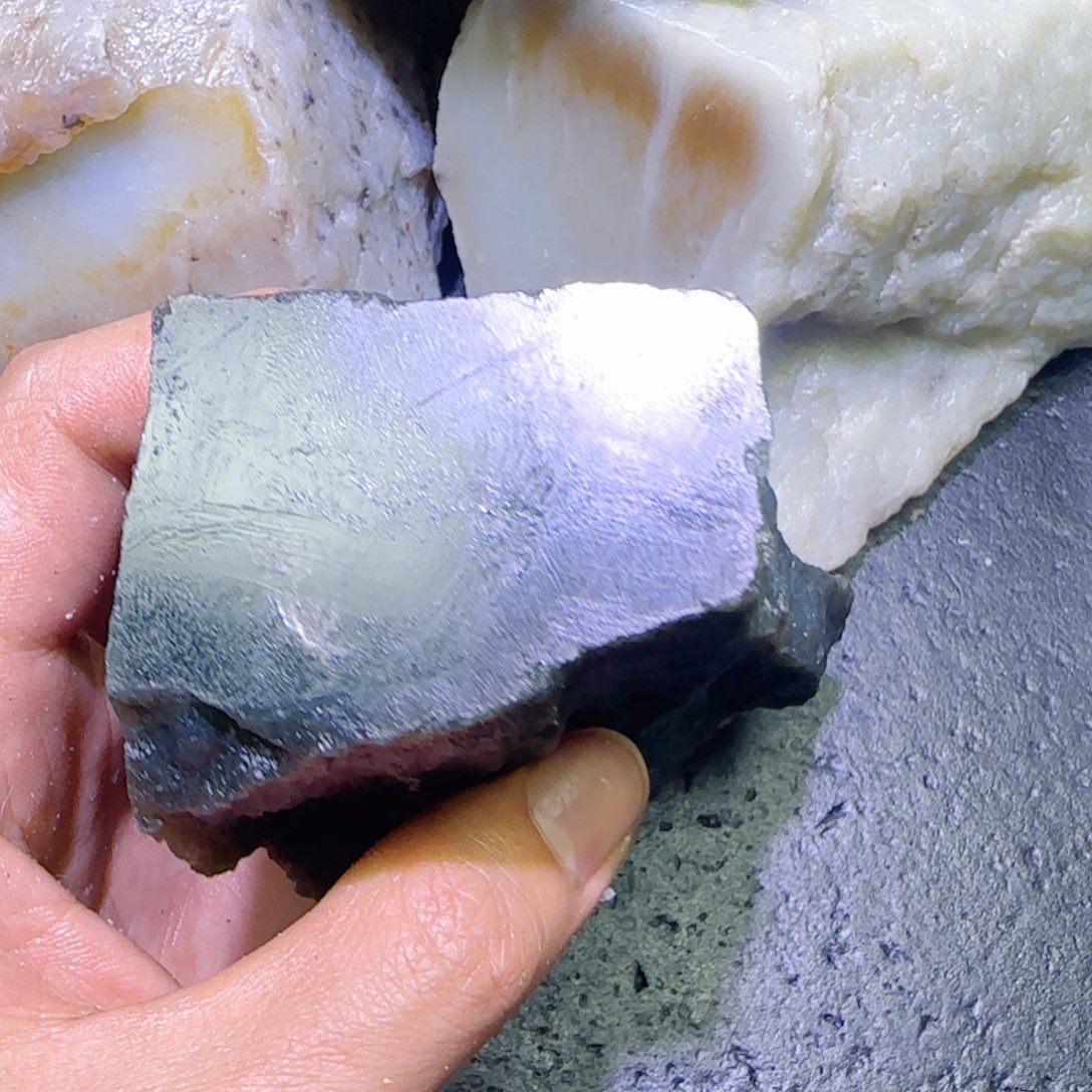 和田玉未镶嵌珠宝半成品