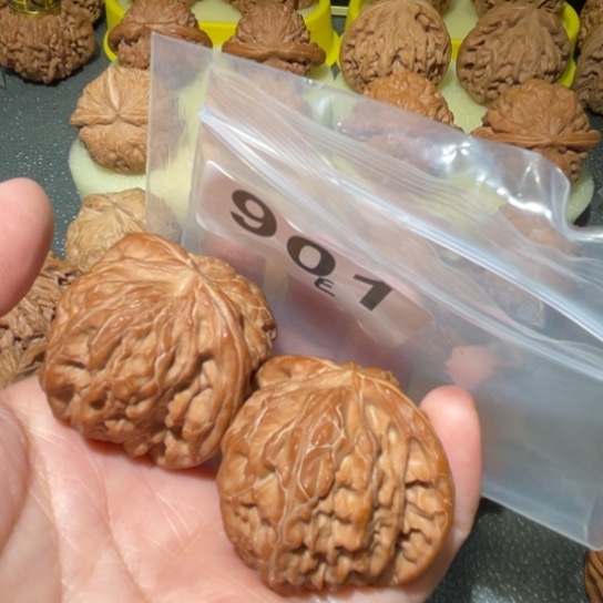 纵***、文玩核桃把件磨盘41