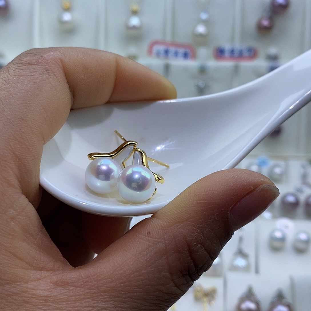 银S925镶嵌淡水珍珠吊坠(赠链)