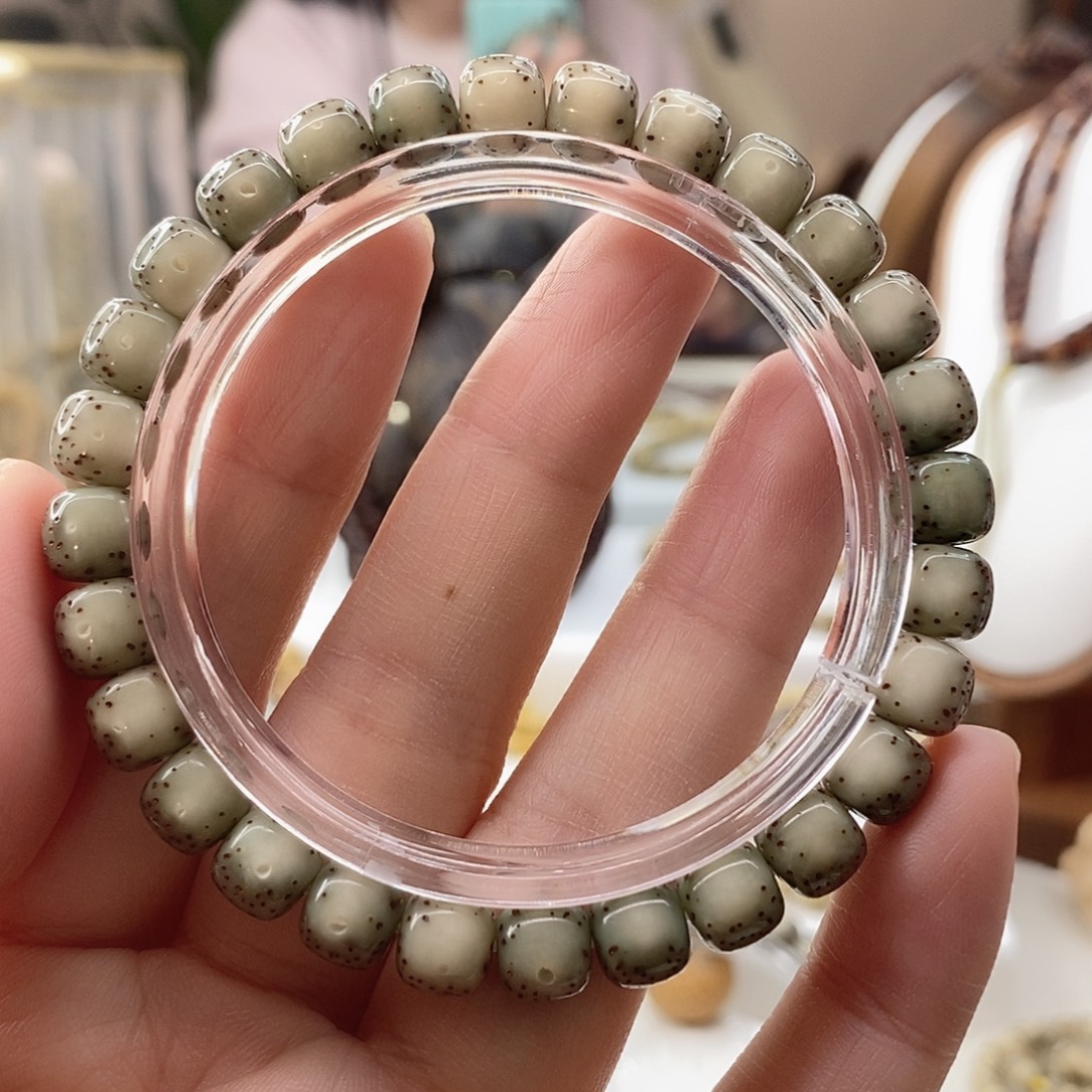 手串星月菩提卡8冰绿大留白C